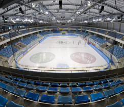 Ice ring, Dresden, Germany